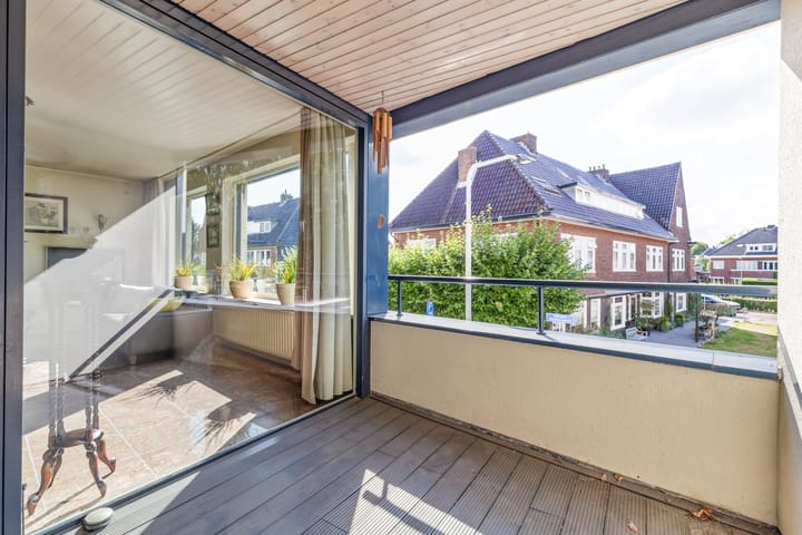 Photo 52 of Saksen Weimarplein 10