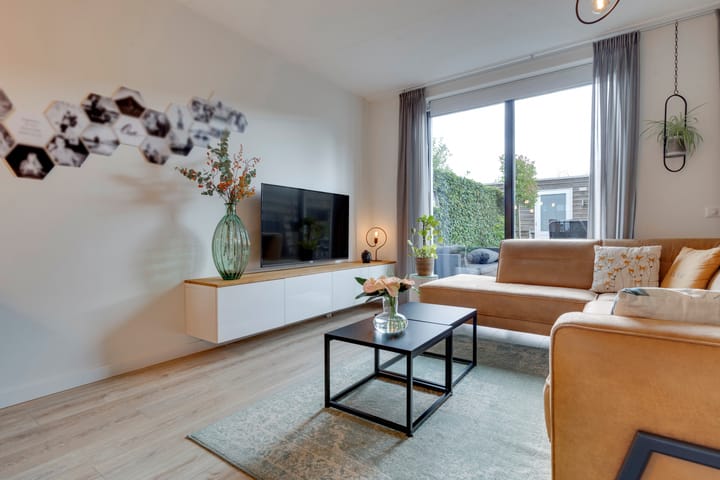 Photo 17 of Joeppe 16