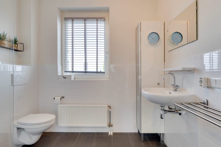 Photo 33 of Joeppe 16