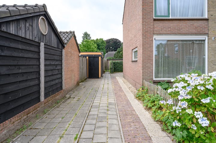 Photo 18 of Boerhaavelaan 7