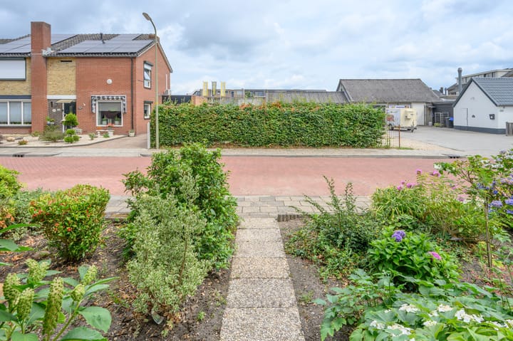 Photo 20 of Boerhaavelaan 7