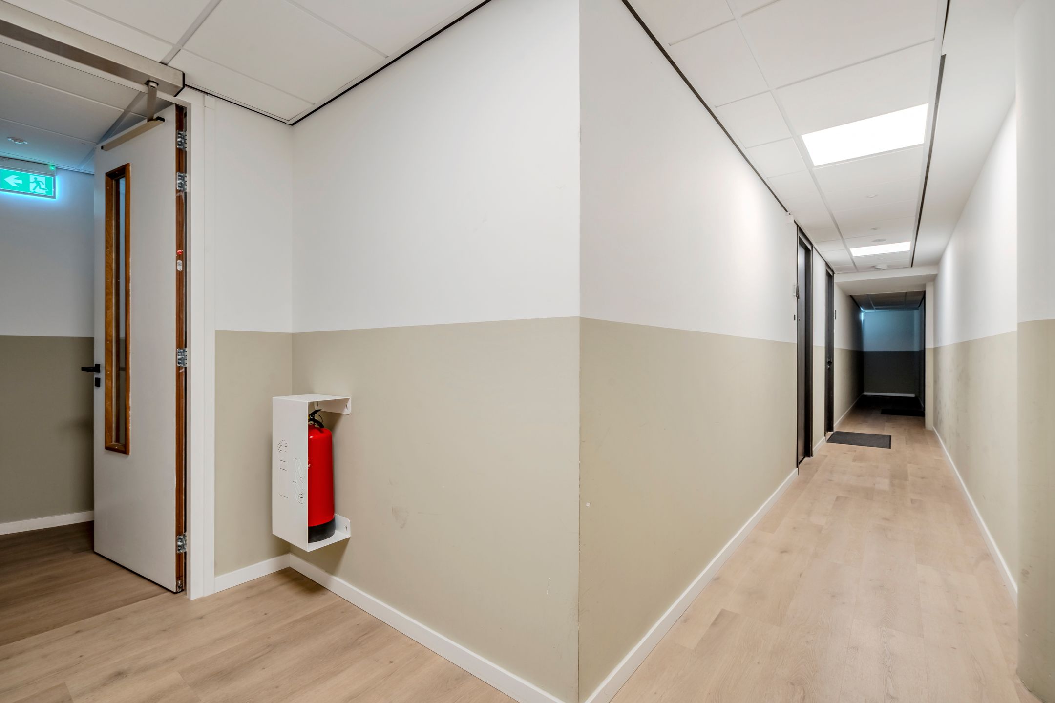 Foto 9 van Oosterweezenstraat 101-B