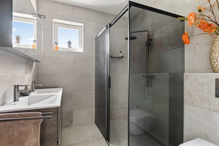 Foto 21 van Straat van Corsica 191