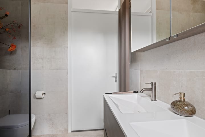 Foto 24 van Straat van Corsica 191