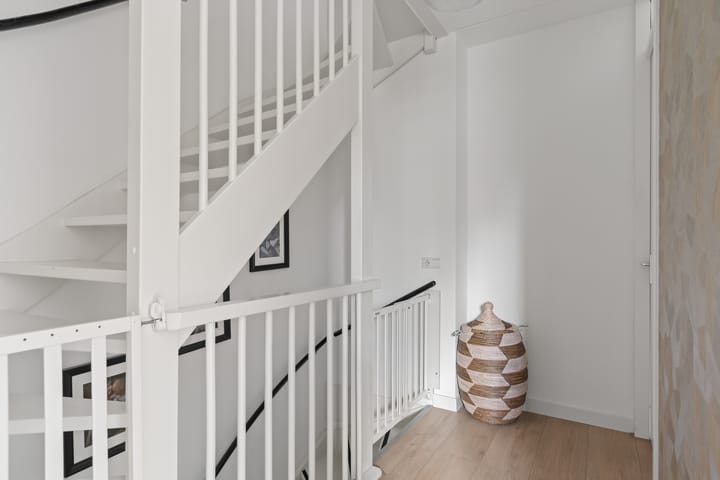 Foto 27 van Straat van Corsica 191