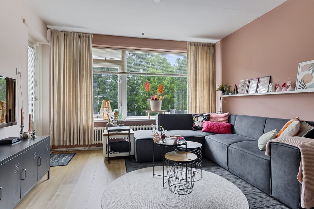 Foto 17 van Plutolaan 12