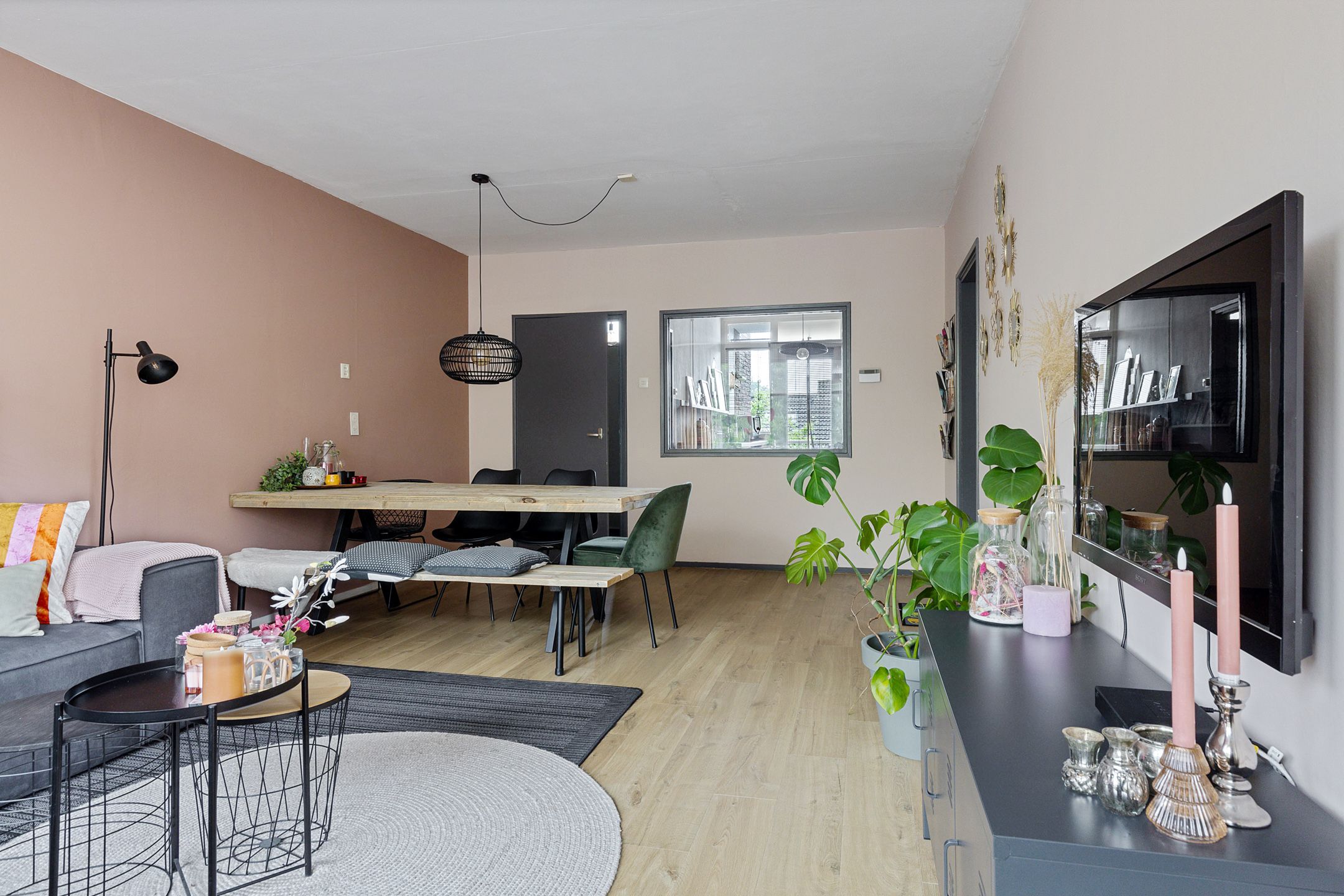 Foto 18 van Plutolaan 12