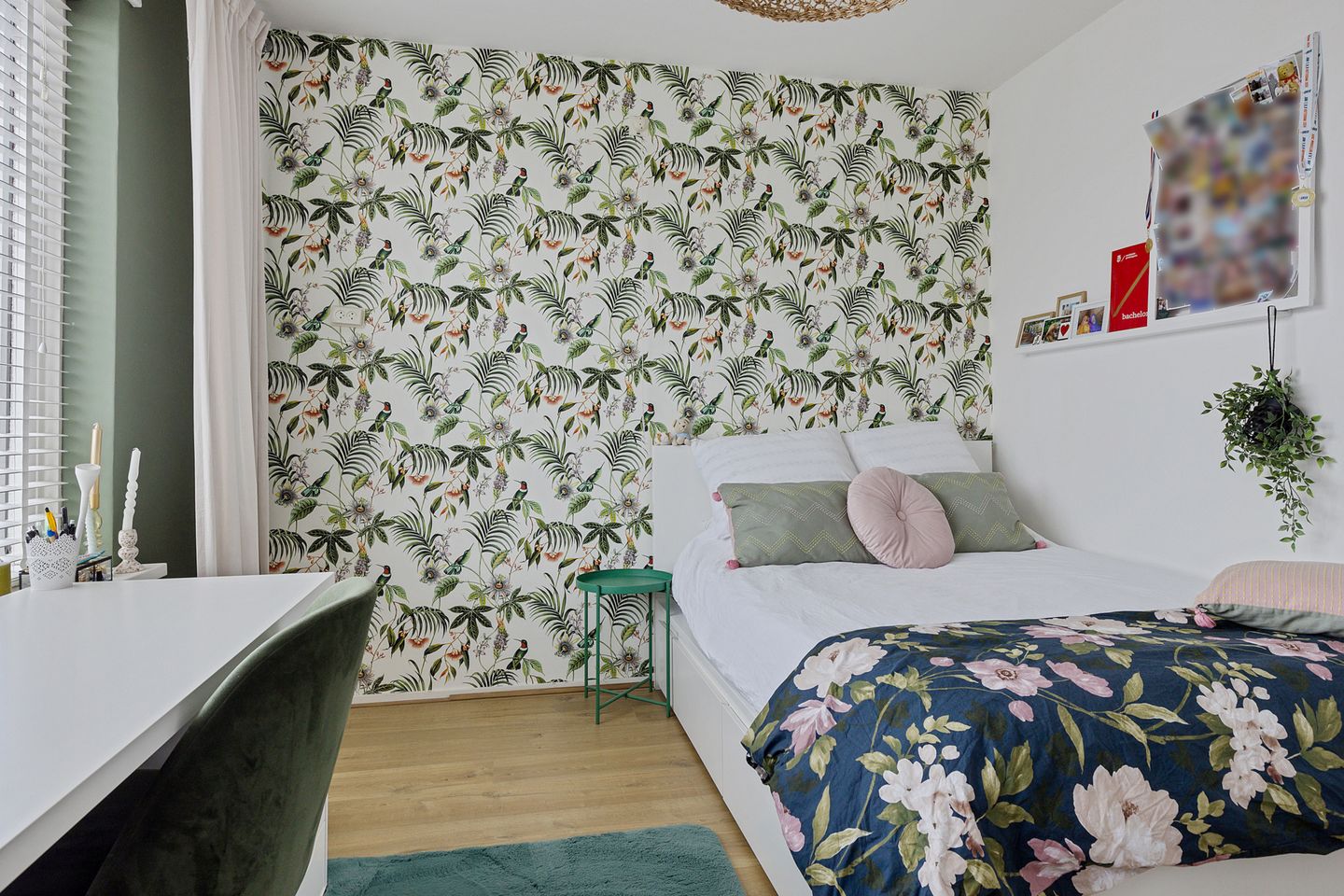 Foto 34 van Plutolaan 12