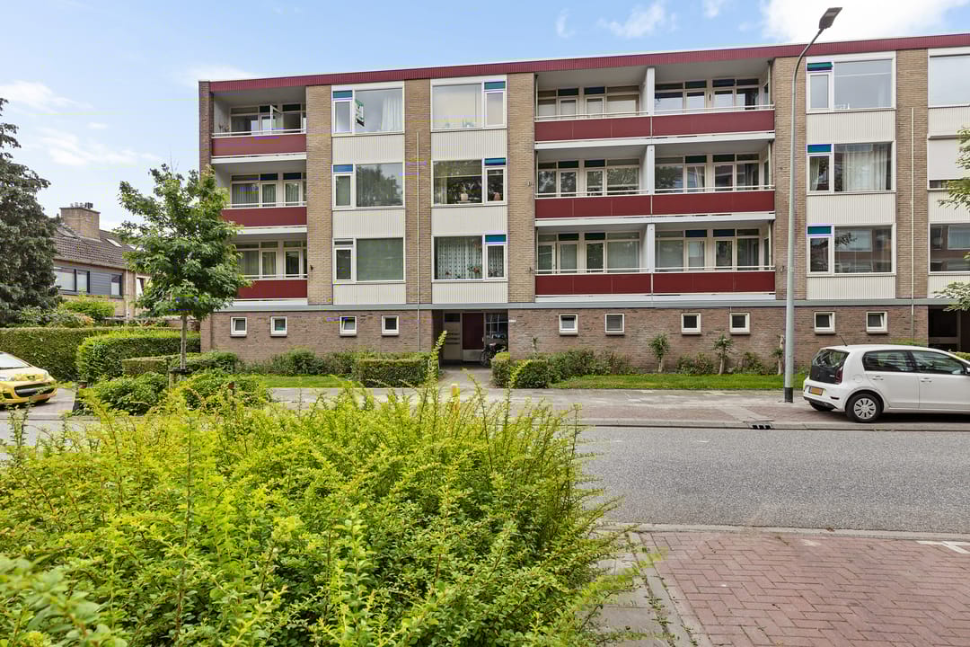 Foto 37 van Plutolaan 12