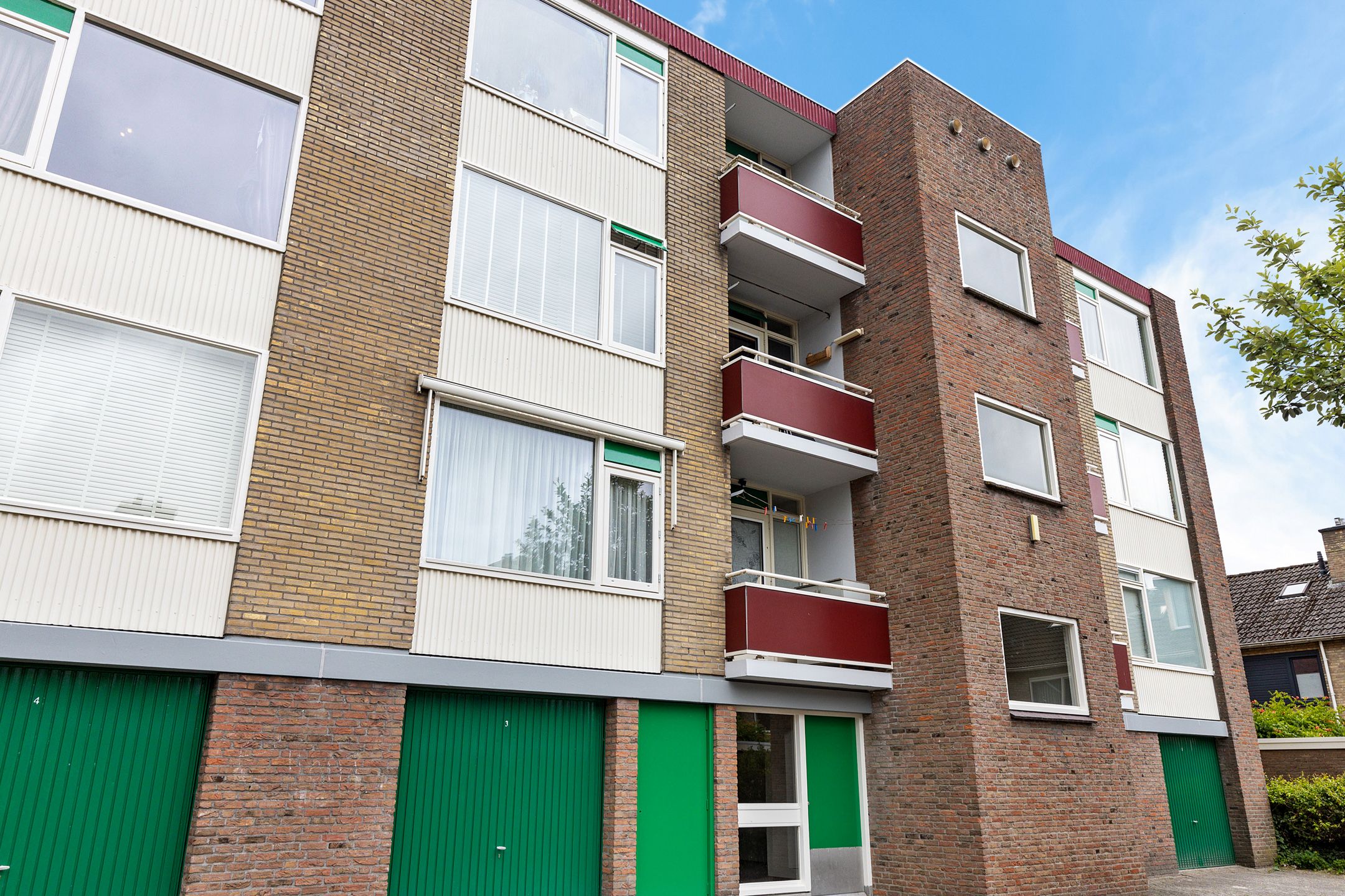 Foto 39 van Plutolaan 12