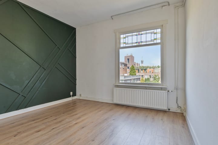 Photo 20 of van Sevenbergestraat 70