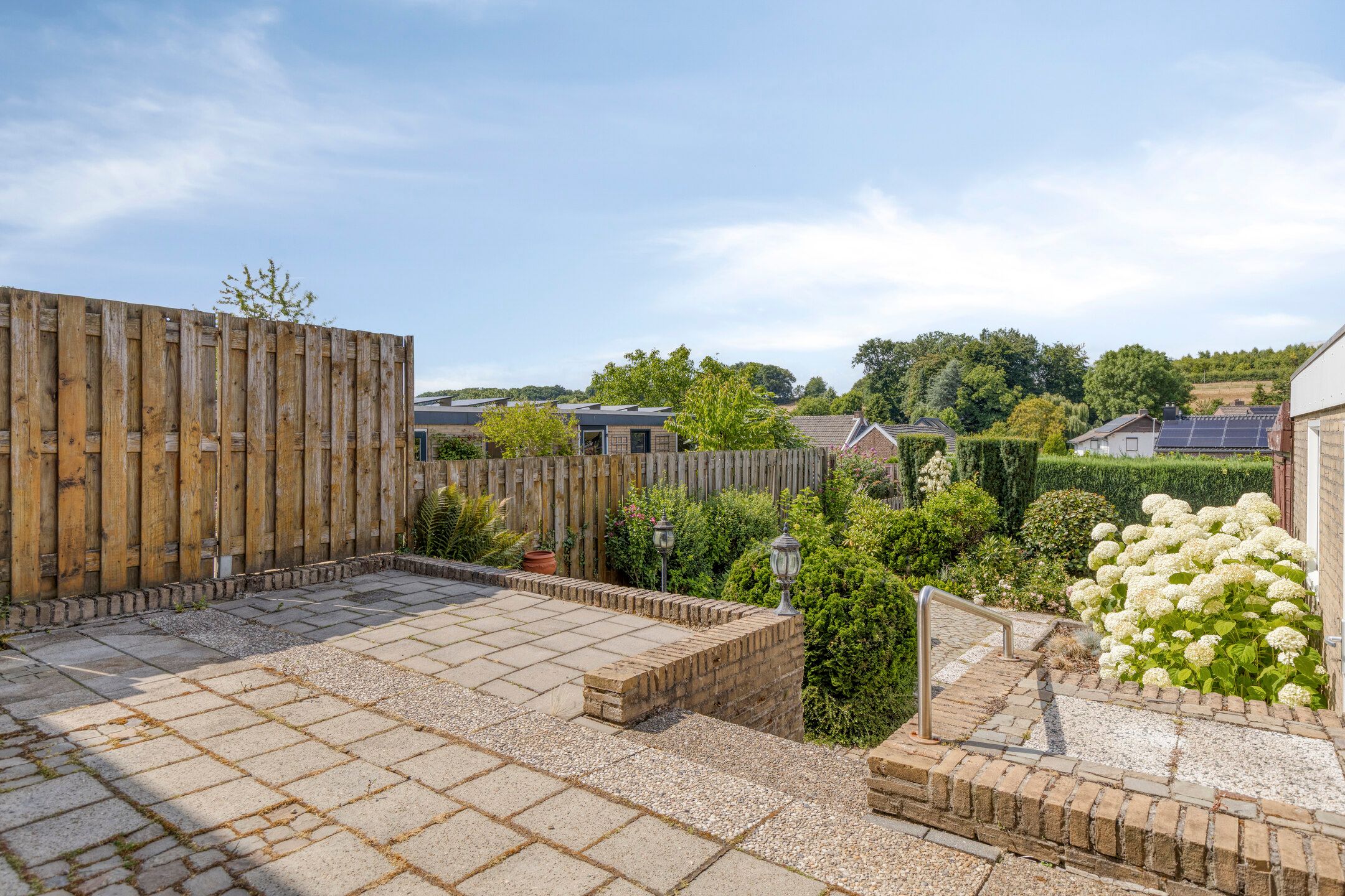 Foto 24 van Burg. Mannensstraat 11