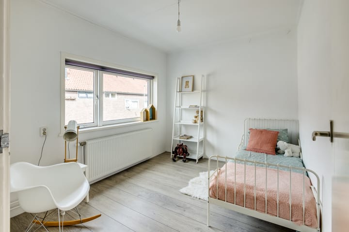 Foto 4 van Van der Steenstraat 10