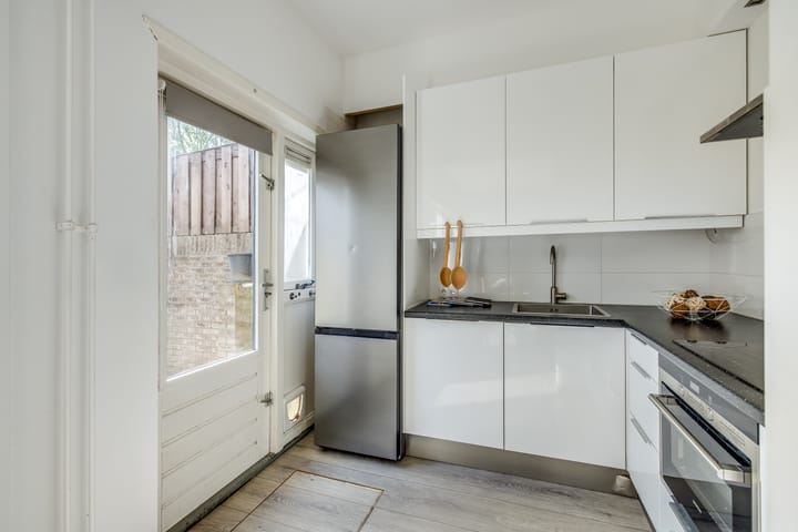 Foto 14 van Van der Steenstraat 10