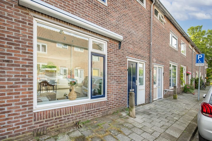 Foto 33 van Van der Steenstraat 10