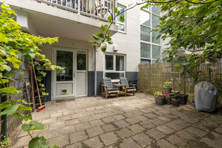 Photo 3 of Dantestraat 276