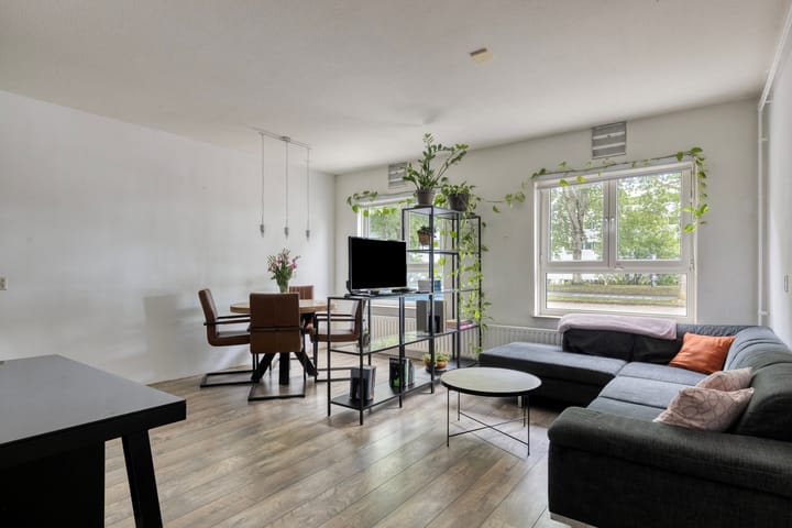 Photo 5 of Dantestraat 276