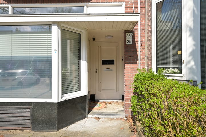 Foto 4 van Caan van Necklaan 25-A