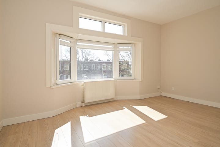 Foto 7 van Caan van Necklaan 25-A