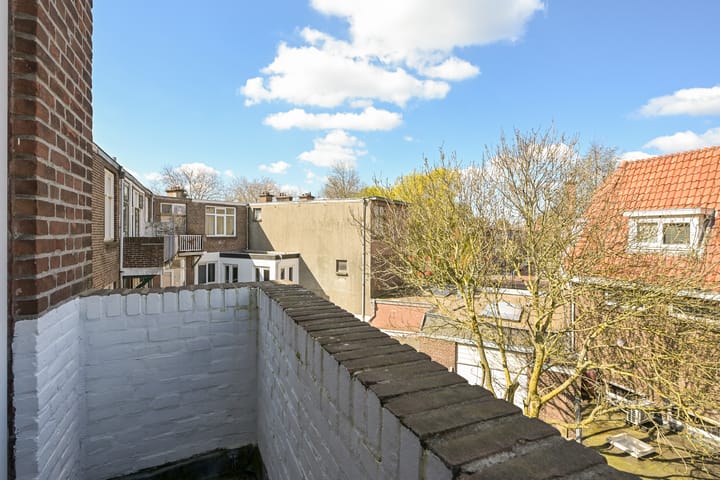 Foto 15 van Caan van Necklaan 25-A