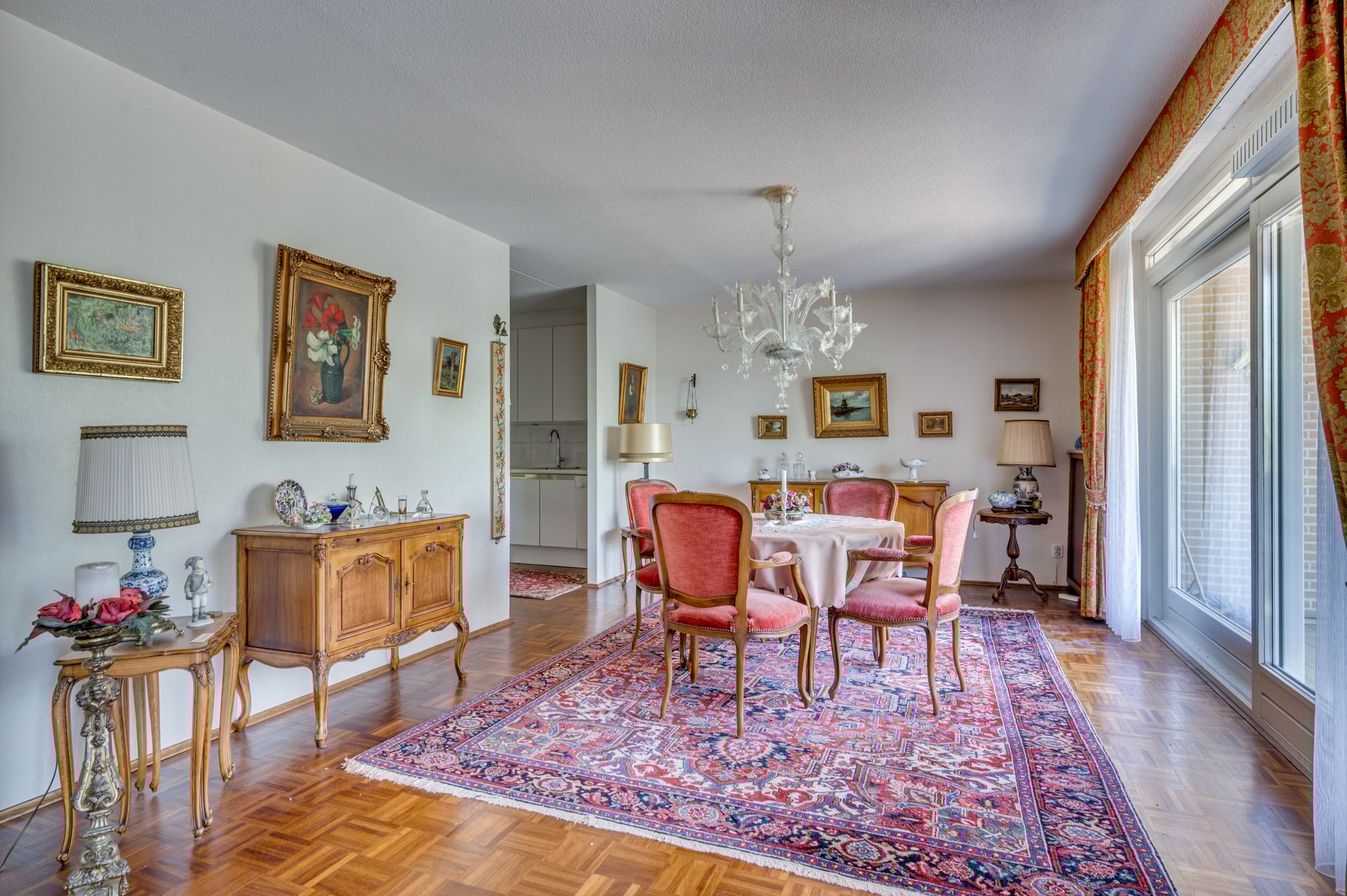 Photo 6 of Sint Urbanusweg 8-B