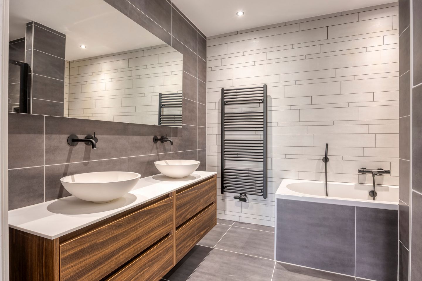 Photo 4 of Burgemeester Doormanstraat 24-A