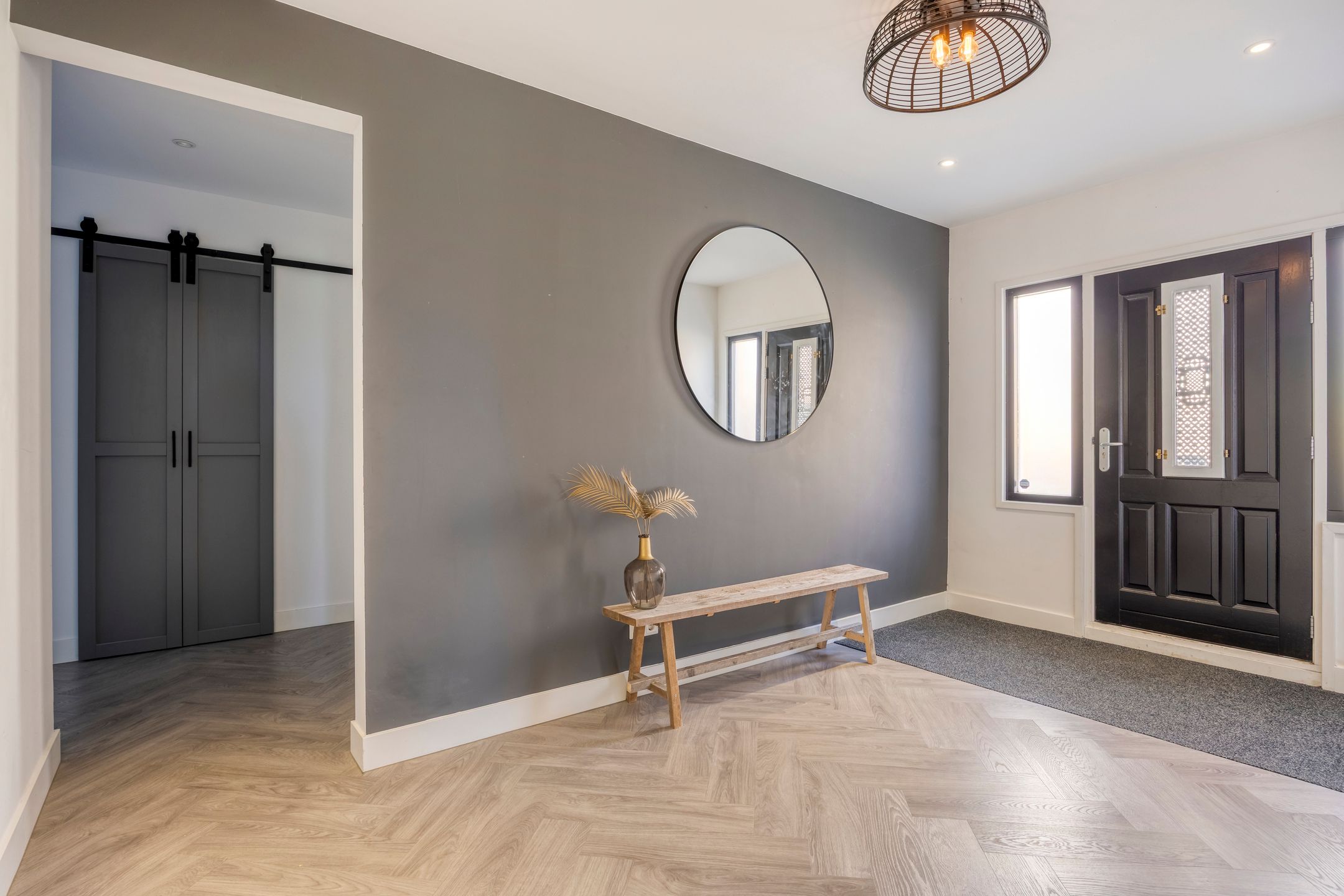 Photo 12 of Burgemeester Doormanstraat 24-A