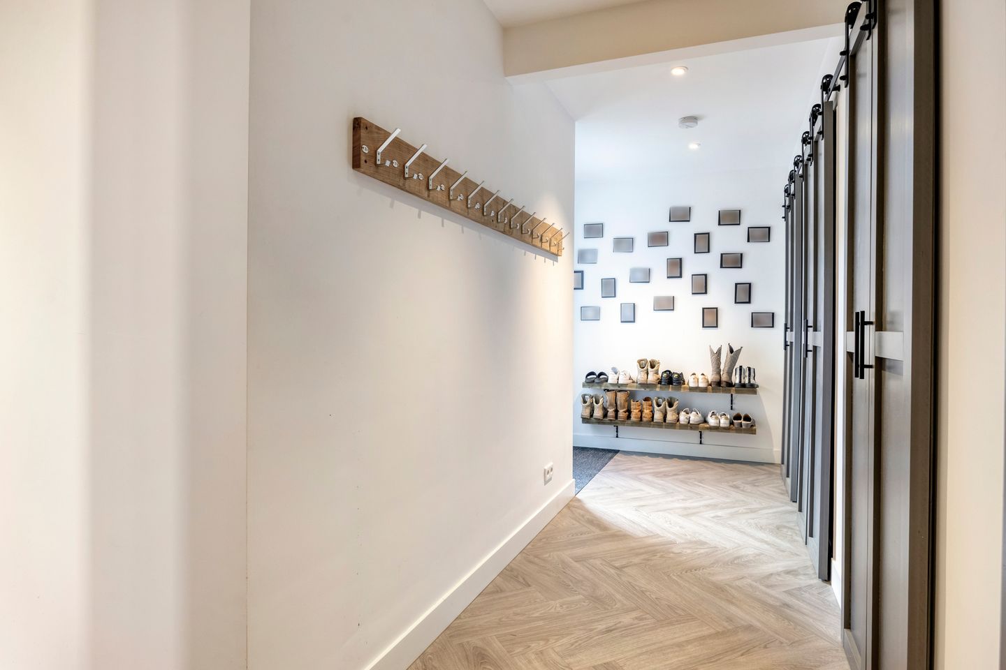 Photo 14 of Burgemeester Doormanstraat 24-A