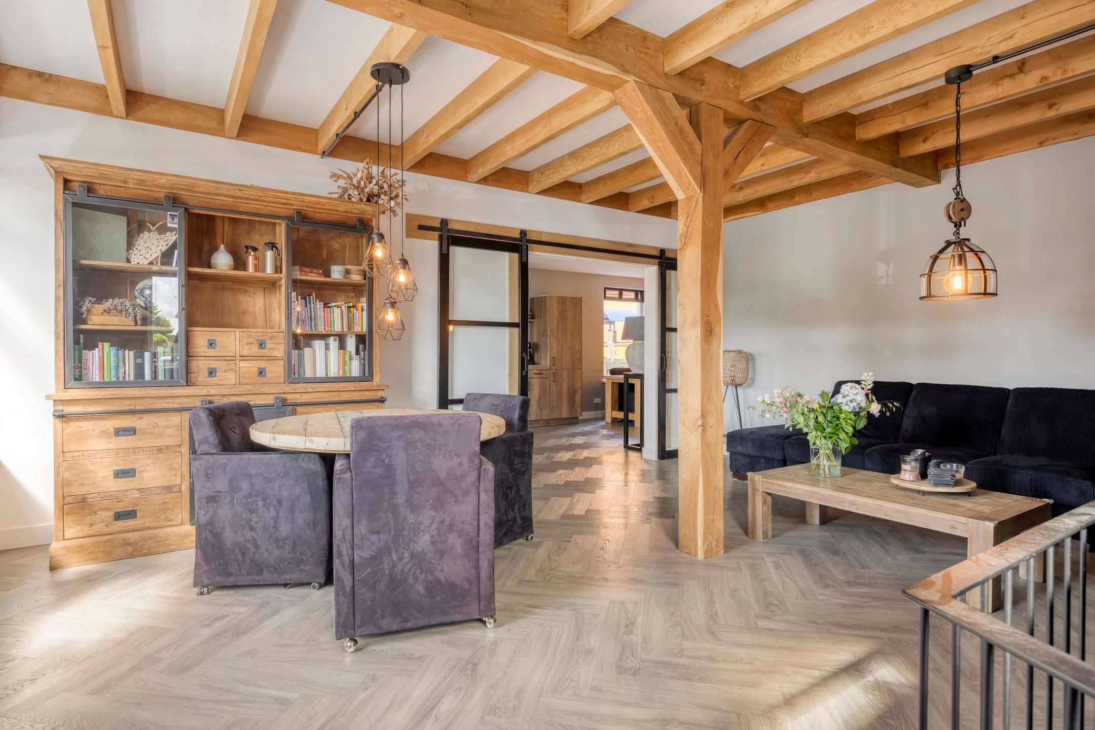 Photo 18 of Burgemeester Doormanstraat 24-A