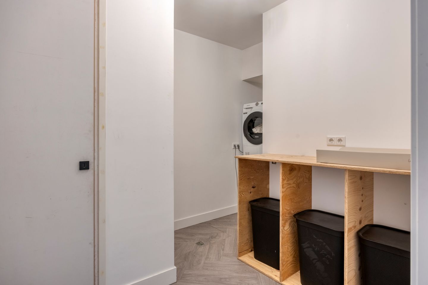 Photo 34 of Burgemeester Doormanstraat 24-A