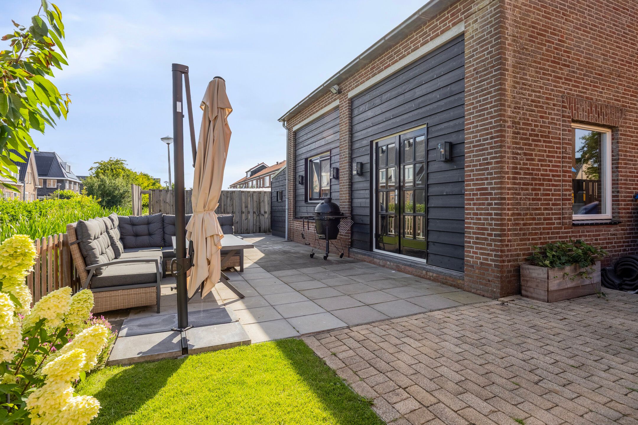 Photo 36 of Burgemeester Doormanstraat 24-A