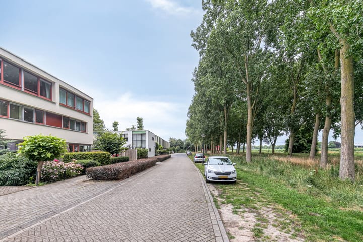 Foto 40 van Albaststraat 25