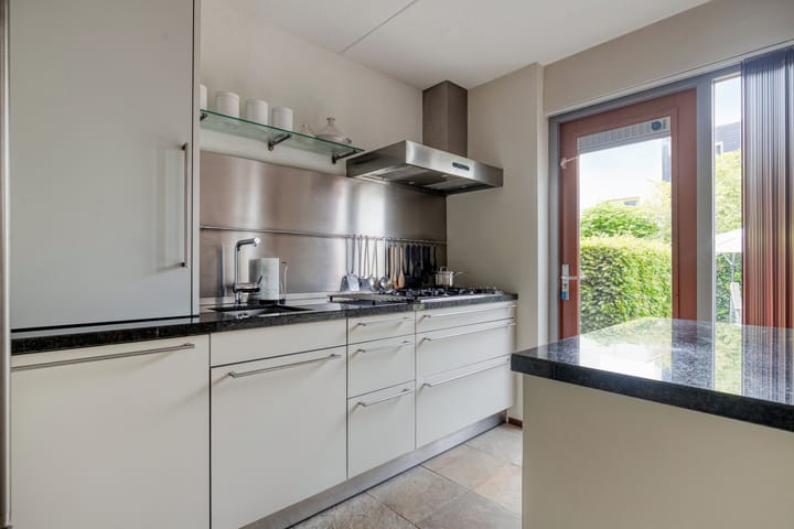 Foto 11 van Albaststraat 25