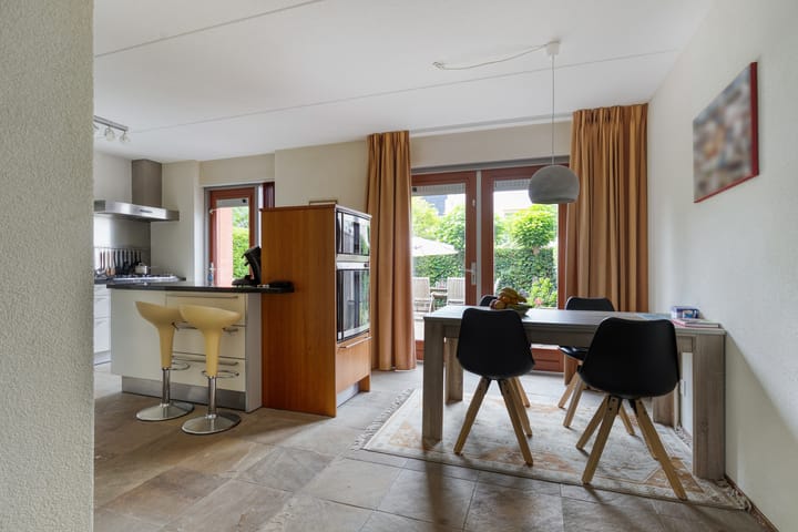 Foto 3 van Albaststraat 25