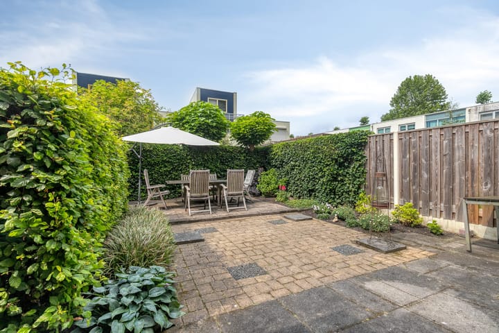 Foto 33 van Albaststraat 25