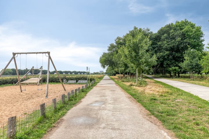 Foto 43 van Albaststraat 25