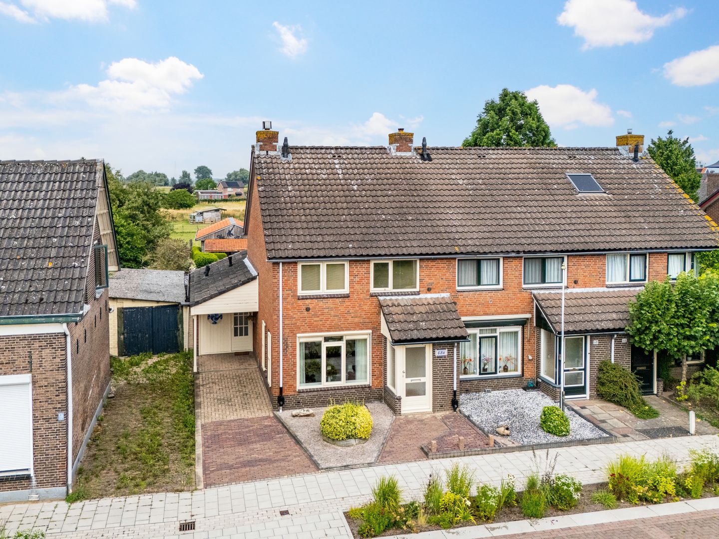 Foto 34 van Weg naar Voorst 68-A