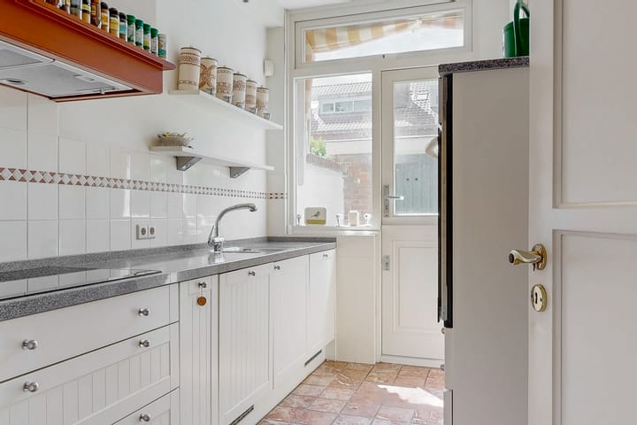 Foto 10 van Van Wouwstraat 12