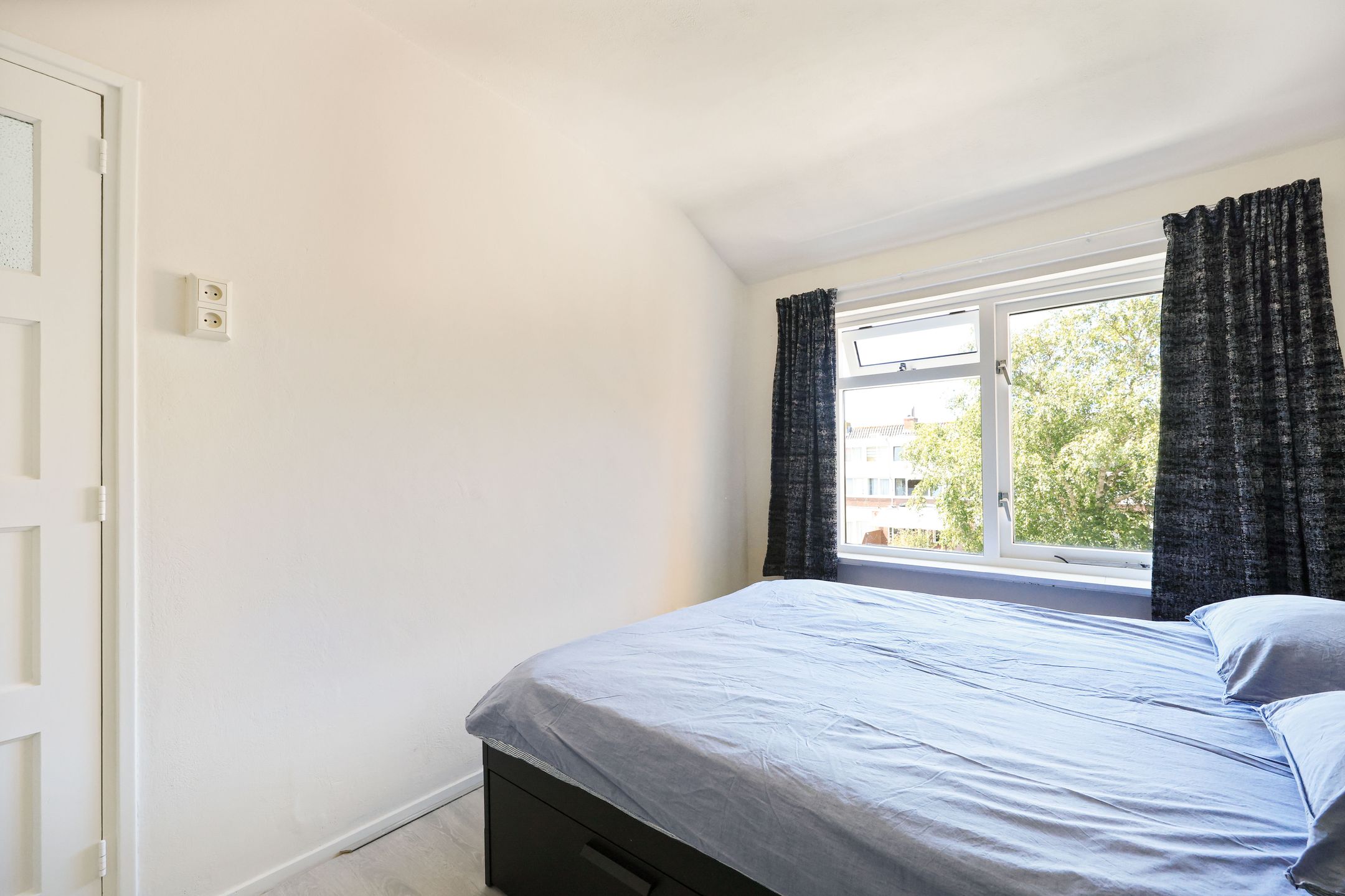 Foto 18 van Wijkeroogstraat 154