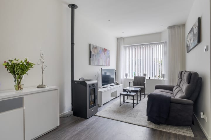 Foto 10 van Anna Bijnsstraat 9