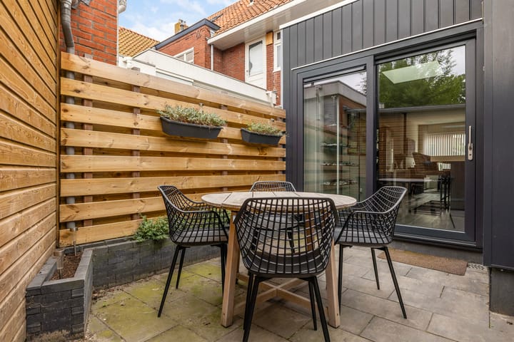 Foto 19 van Anna Bijnsstraat 9