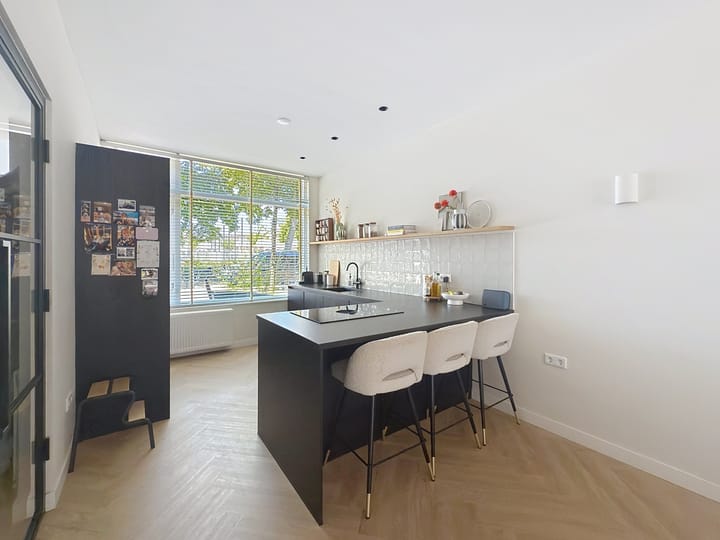 Photo 7 of Teylerplein 59