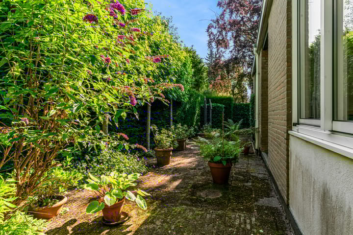 Photo 29 of Emmalaan 30