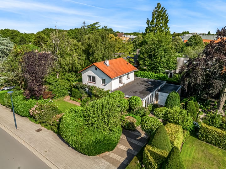 Photo 38 of Emmalaan 30