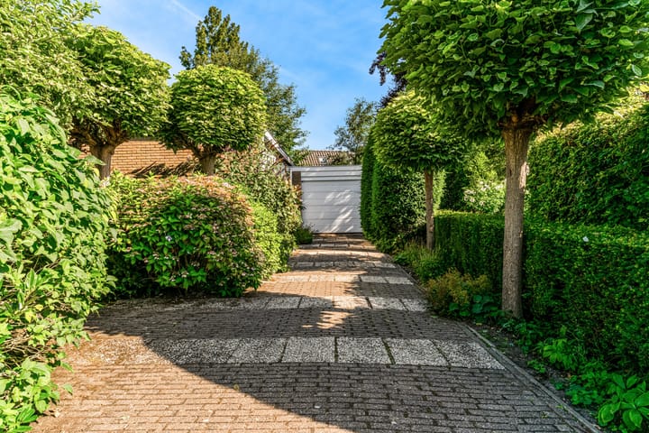 Photo 39 of Emmalaan 30