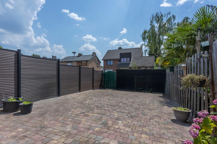 Foto 23 van Stikkerstraat 35