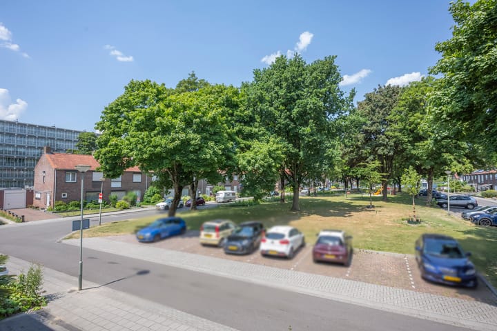 Foto 25 van Stikkerstraat 35