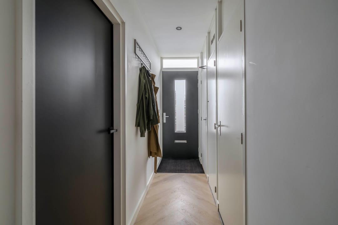 Photo 11 of Zilverschoonlaan 36