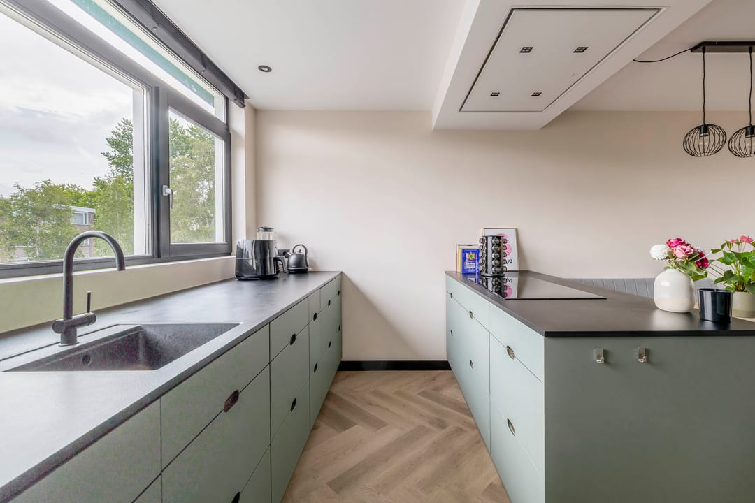 Photo 17 of Zilverschoonlaan 36