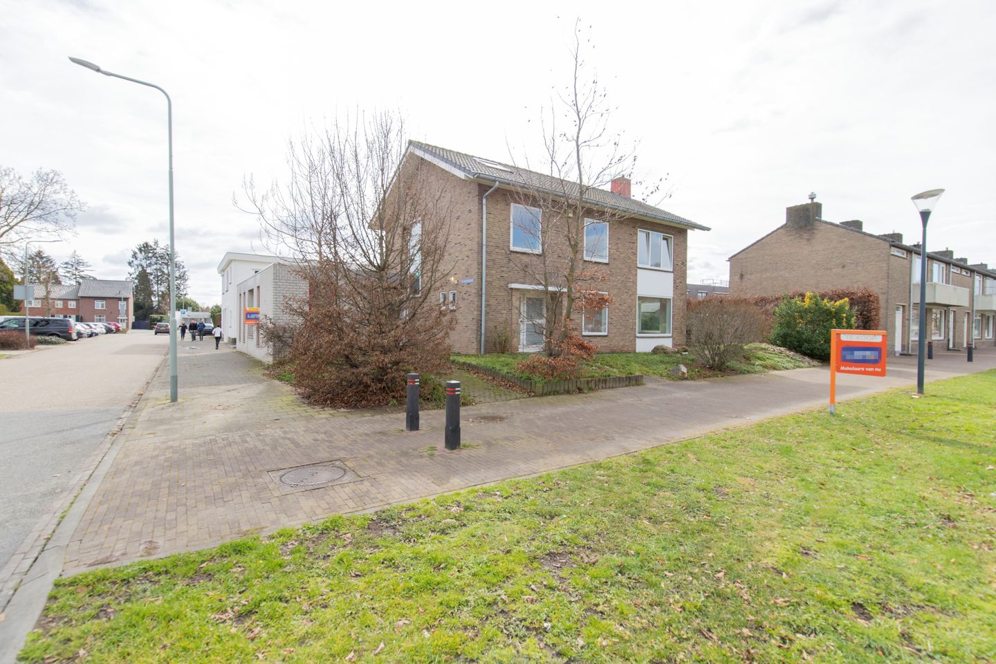 View photo 2 of Veldekelaan 25-A